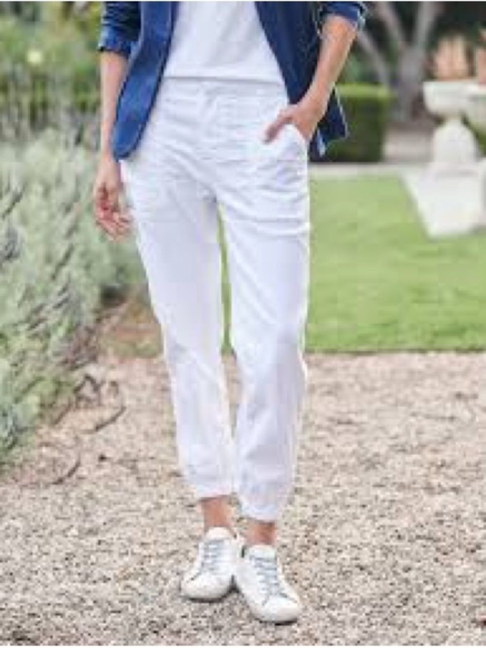 Frank & Eileen Jameson Jogger in White 4